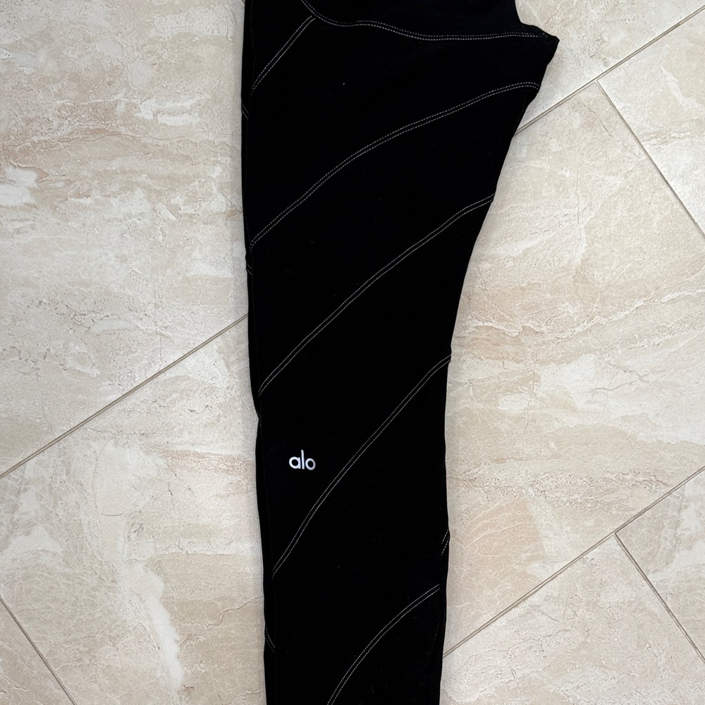 ALO Yoga Women's Black Joggers with White Stitching